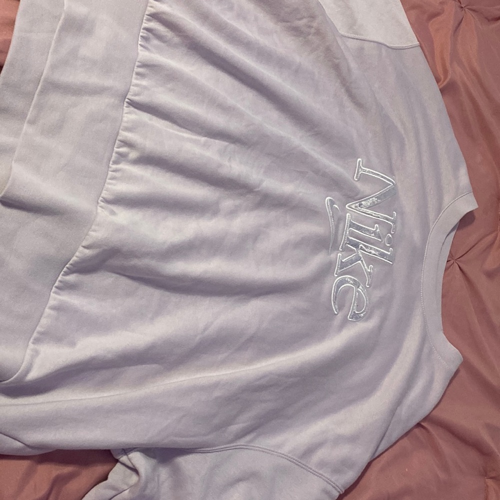 Nike light purple sweatshirt!!💜